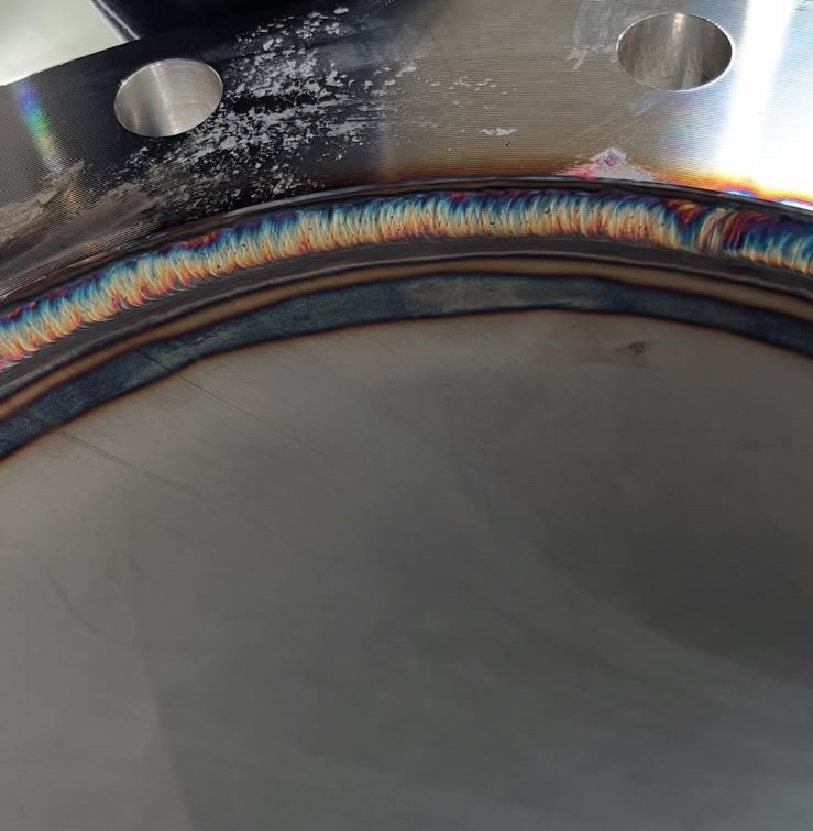 Pénétration intérieure d’une soudure TIG 141 dans un tube en acier carbone.